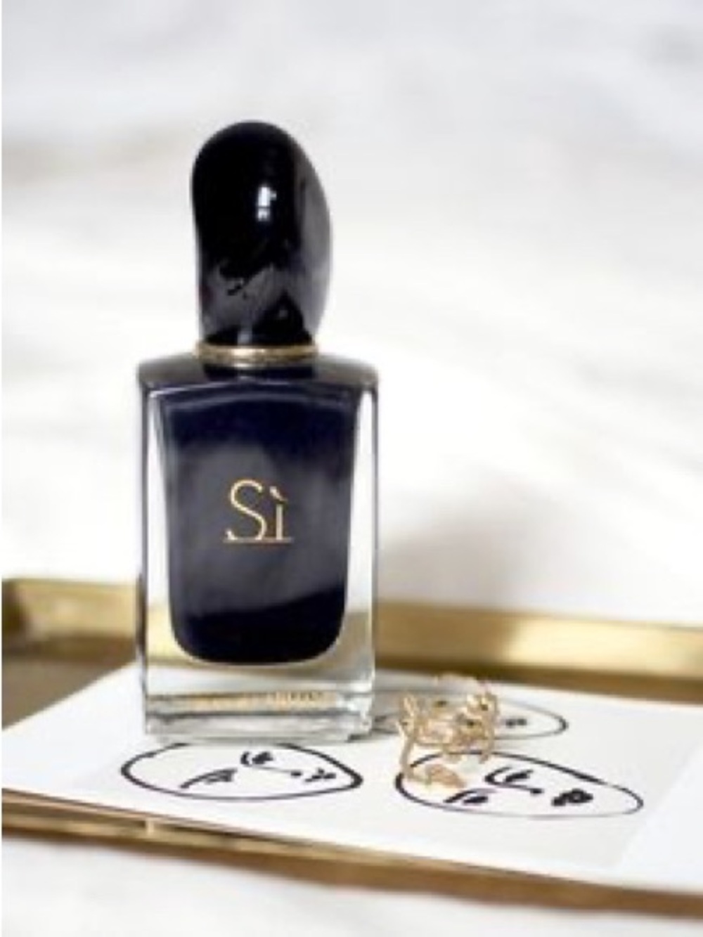 Giorgio Armani Si Intense - Black and Gold Accents - Picture 3 of 6